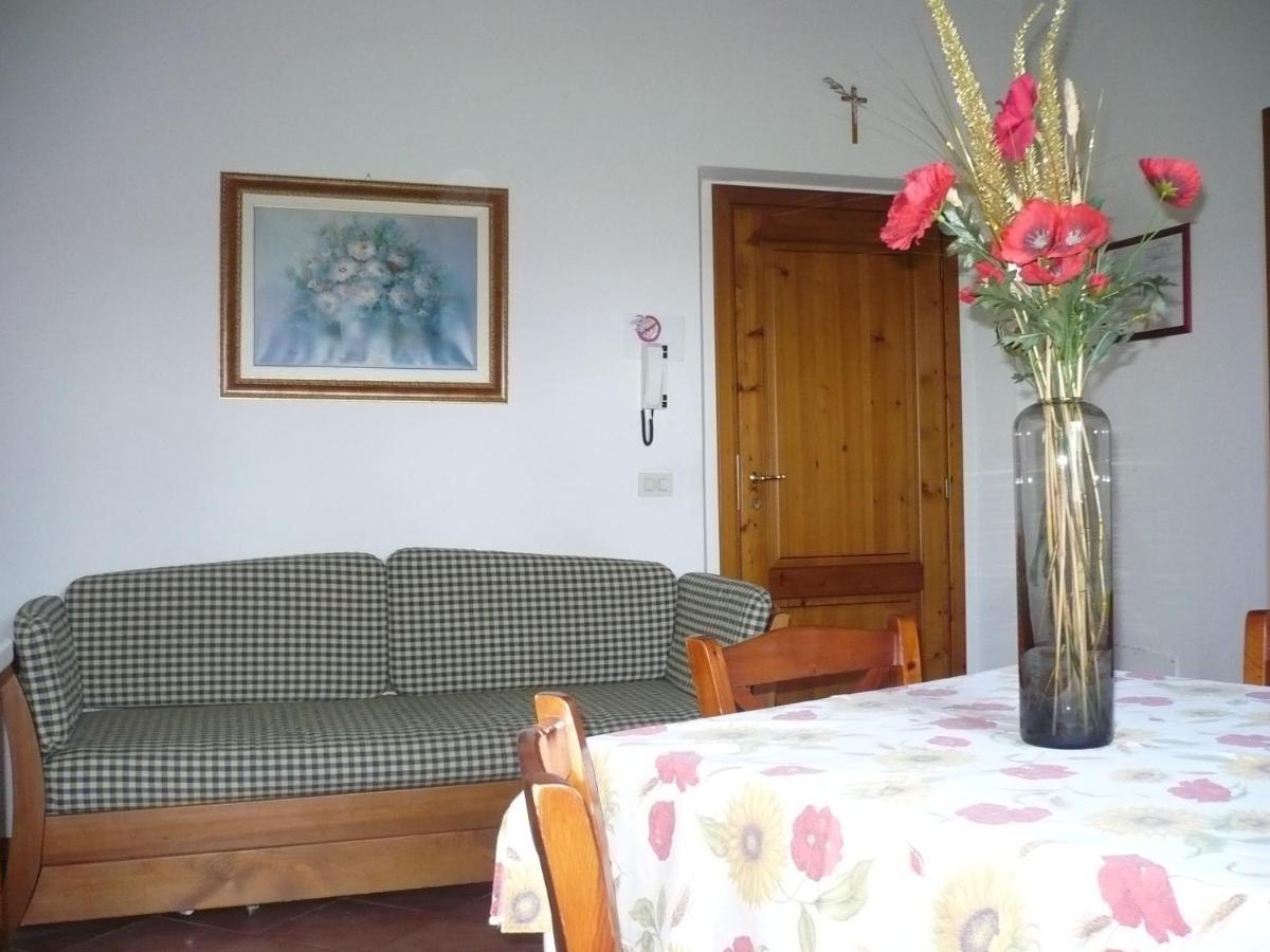 Agriturismo La Ripa Villa เรกเจลโล ภายนอก รูปภาพ