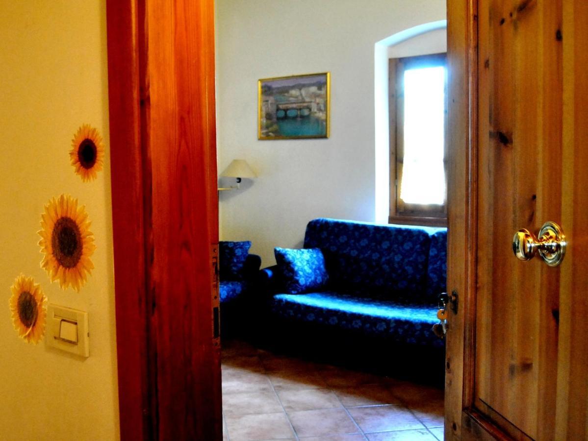 Agriturismo La Ripa Villa เรกเจลโล ภายนอก รูปภาพ