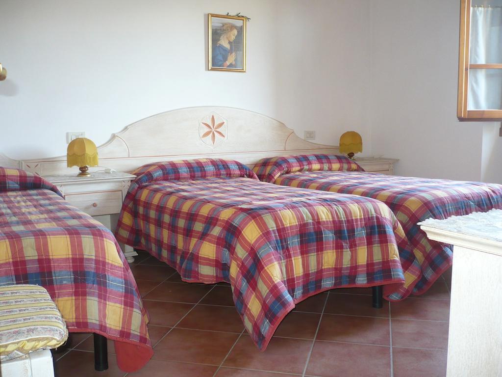 Agriturismo La Ripa Villa เรกเจลโล ห้อง รูปภาพ