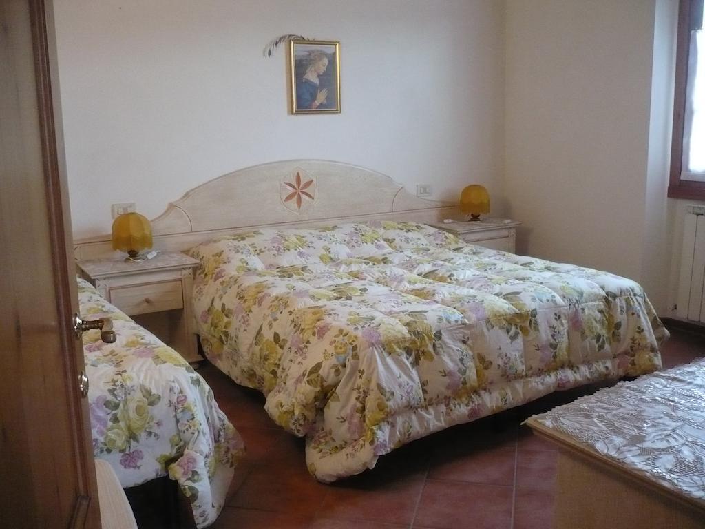 Agriturismo La Ripa Villa เรกเจลโล ห้อง รูปภาพ