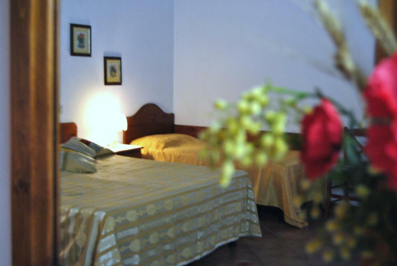 Agriturismo La Ripa Villa เรกเจลโล ภายนอก รูปภาพ